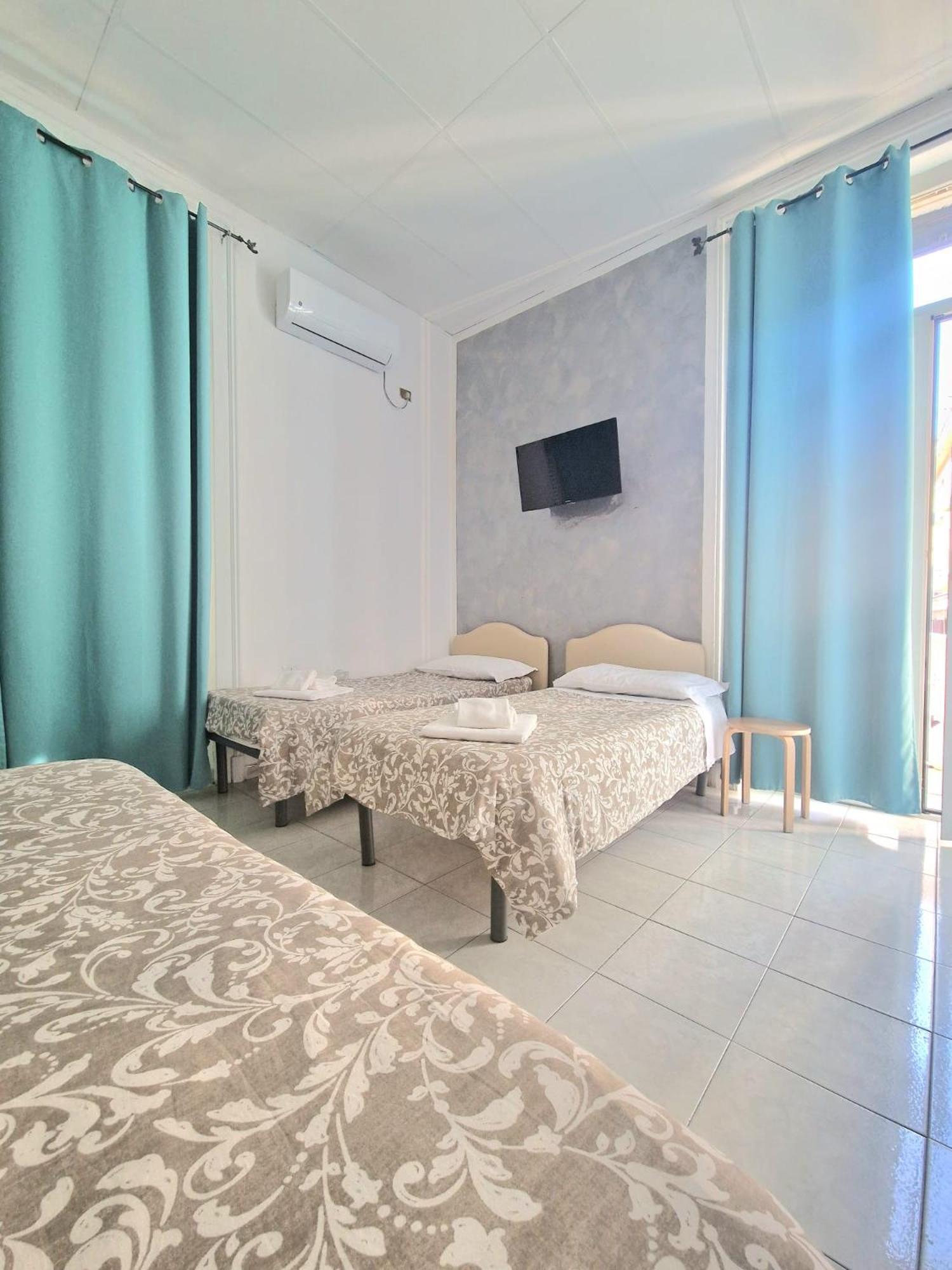 Hotel Le Orchidee Napoli Esterno foto