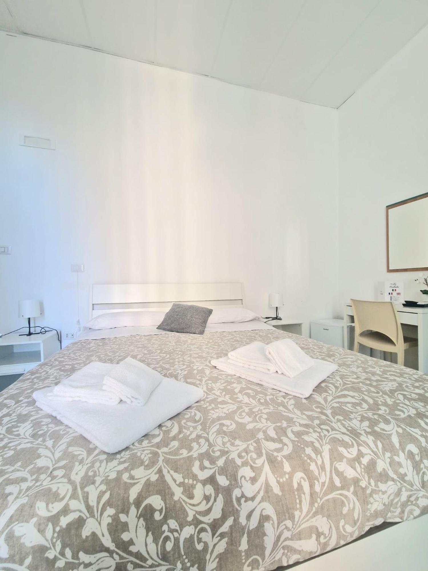 Hotel Le Orchidee Napoli Esterno foto