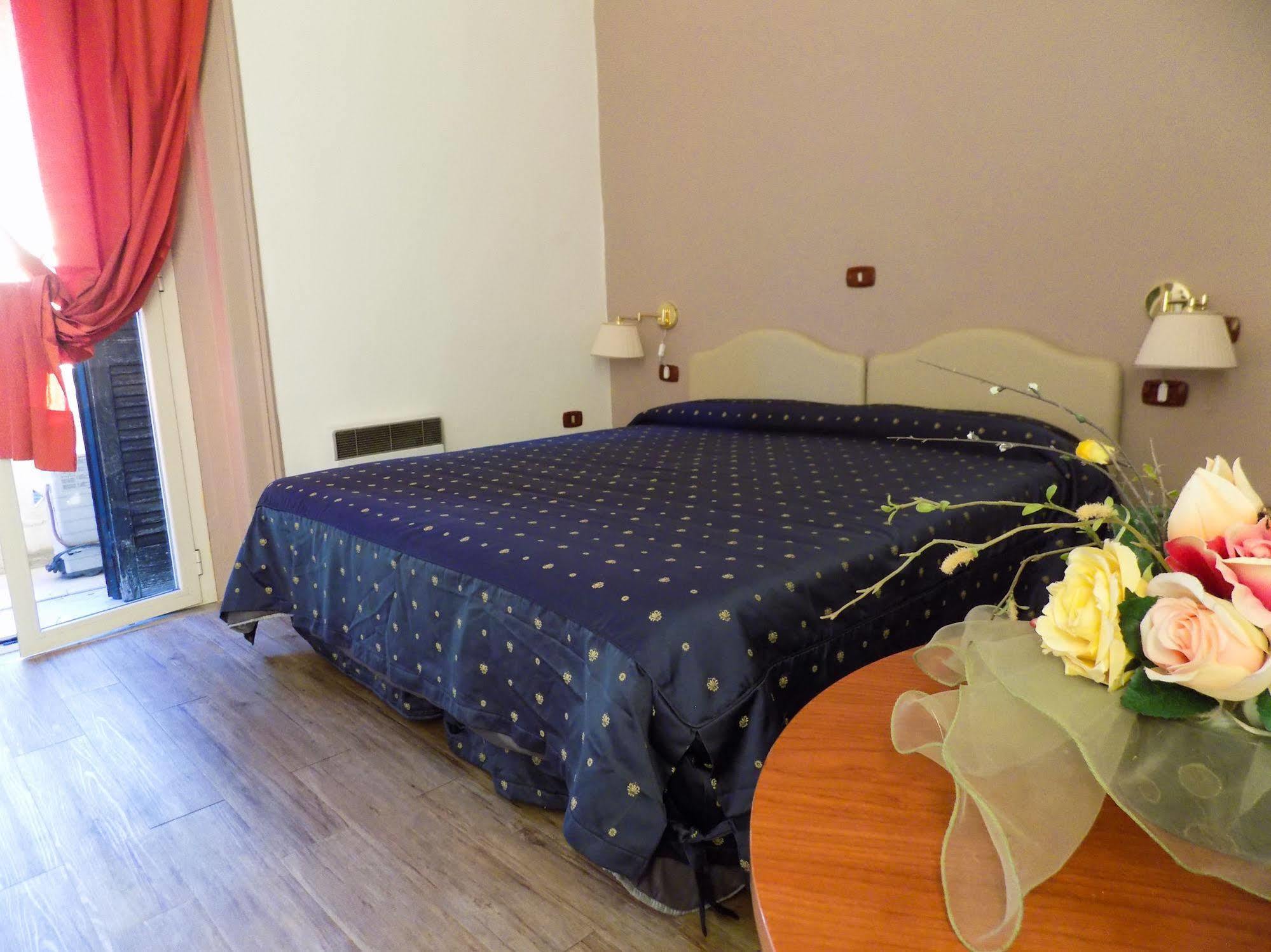 Hotel Le Orchidee Napoli Esterno foto